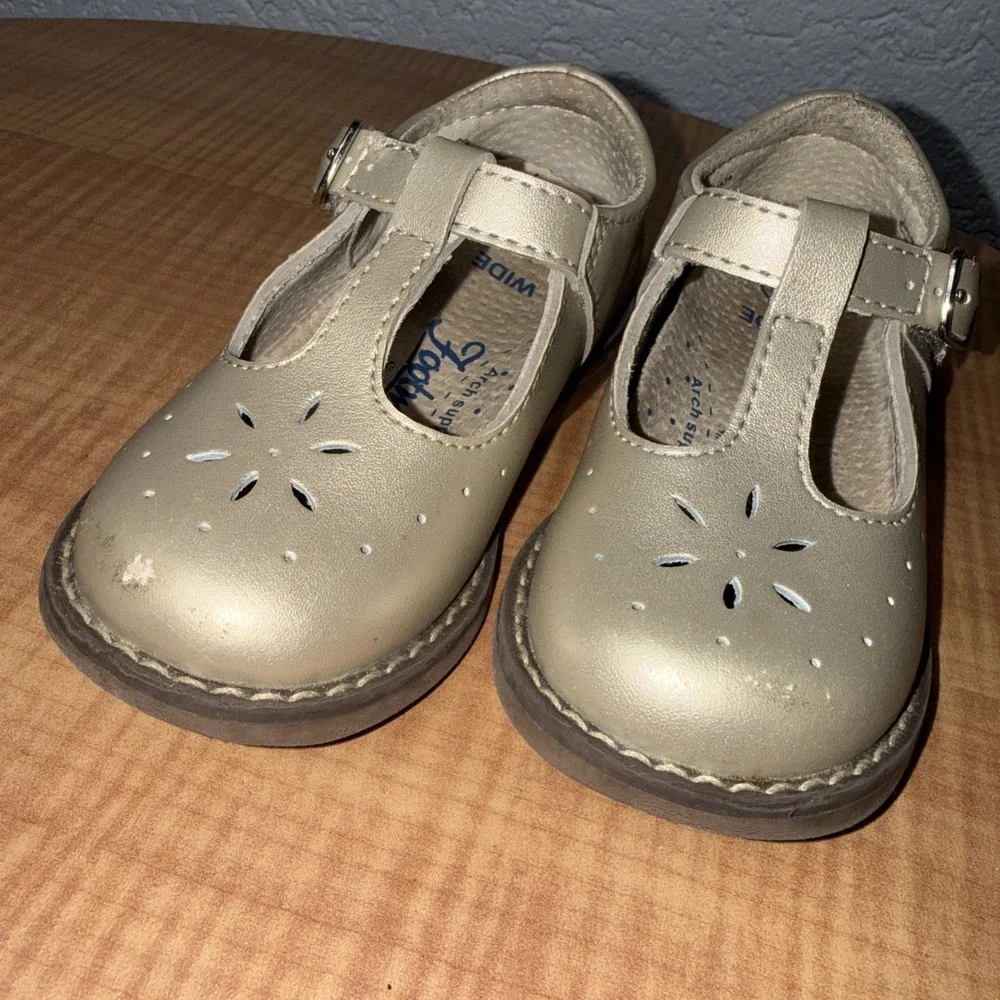 FOOTMATES Sherry Gold Leather T-Strap Mary Jane Shoes Toddler Girls US 6 Wide
